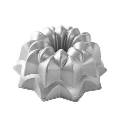 Image of Nordic Ware Bundt Tin Vintage Star Silver ø 26 cm / 2.4 Liters