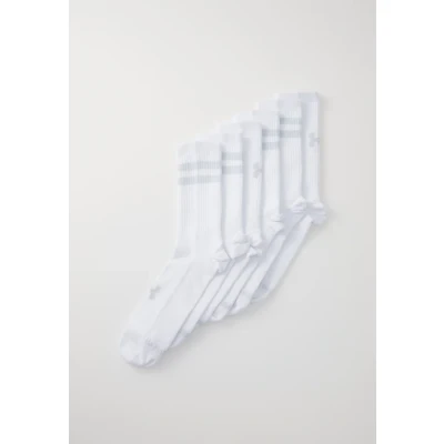 Image of Under Armour Unisex Essential Crew Socks 6 Pack