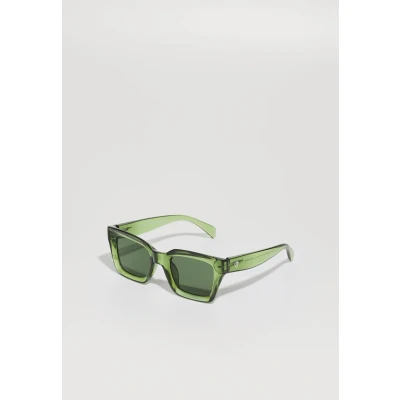 Image of CHPO ANNA Unisex Sunglasses, Size: One Size, Forest green