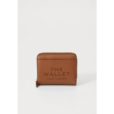 Image of Marc Jacobs The Leather Mini Compact Wallet, Argan Oil, Oil