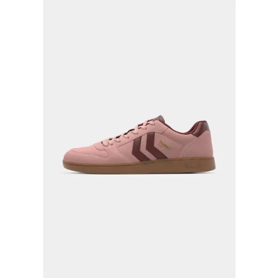 Image of Hummel Handball Perfekt Training shoe, Size: 3.5, Sun kissed coral shoes