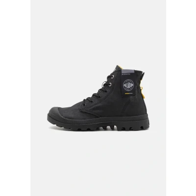 Image of Palladium Pampa Surplus Unisex Platform ankle boots, Size: 8, Black Textile