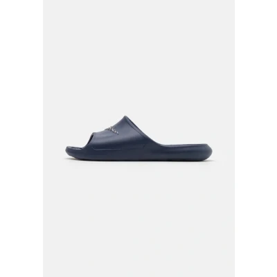Image of Nike Sportswear Victori ONE Shower Slide Pool slides Midnight navy/white, Men&#039;s, Size: 14, navy/white Synthetics