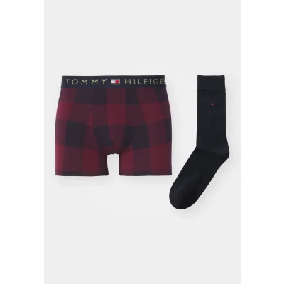 Image of Tommy Hilfiger Trunk SOCK SET Pants, Men&#039;s, Size: Small, Black/red/dark blue