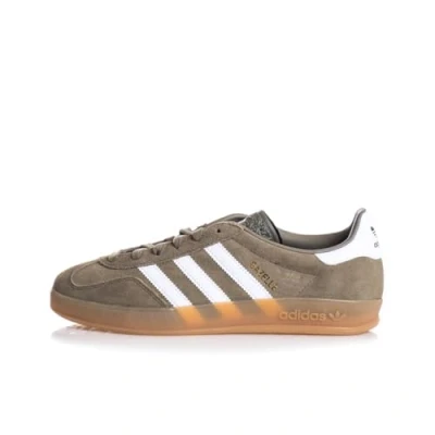 Image of adidas Originals Gazelle Indoor Unisex Trainers, Size: 5.5, Olive green/white Suede