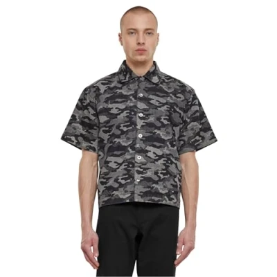 Image of Urban Classics Laser BOXY Shirt, Men&#039;s, Size: Small, Blacklasercamo