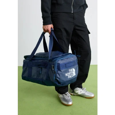 Image of The North Face BASE CAMP Voyager Duffel 42L Unisex Weekend bag, Size: One Size, Shady blue/summit navy