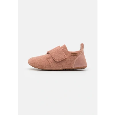 Image of Bisgaard Ballet HOME SHOE Slippers for kids, Size: 3.5, Rose Leather and textile