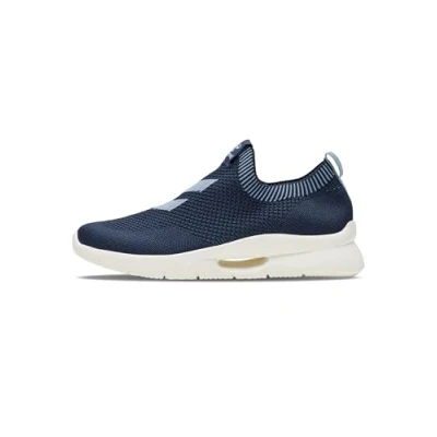 Image of Hummel Tatum Seamless Slipons, Size: 3.5, Black iris shoes