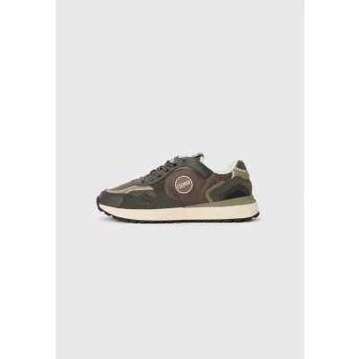 Image of Colmar Originals HUNT Faded Trainers, Men&#039;s, Size: 9, Brown shoes