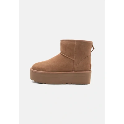 Image of UGG Classic MINI Platform ankle boots, Women&#039;s, Size: 6, Burnt cedar Suede