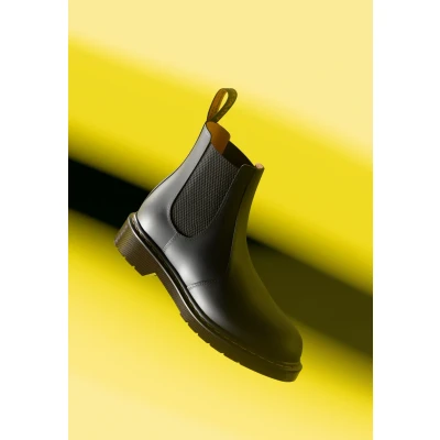 Image of Dr. Martens 2976 Chelsea Classic ankle boots, Size: 10, Black Leather