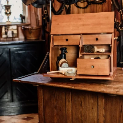 Image of Grooming Deluxe Show Box