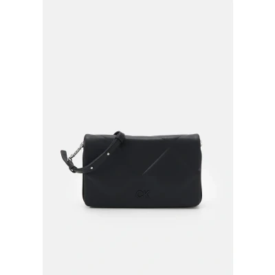Image of Calvin Klein Quilt Shoulder BAG Across body bag, Women&#039;s, Size: One Size, Black