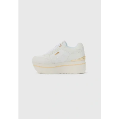 Image of Guess Camrio Trainers, Women&#039;s, Size: 4, Weiß shoes