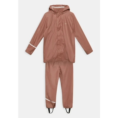 Image of Celavi Basic Rainwear Unisex SET Rain trousers for kids, Size: 3 4y, Burlwood