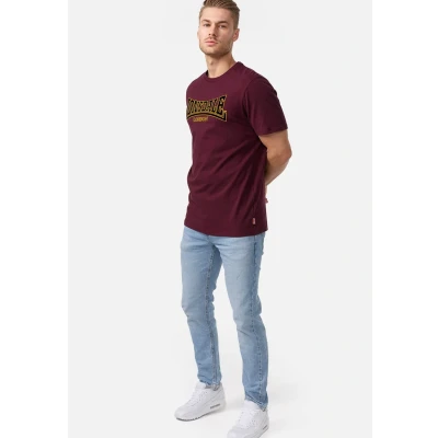 Image of Lonsdale Schmale Passform Classic Print Tshirt, Men&#039;s, Size: Large, Oxblood