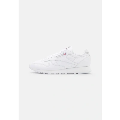 Image of Reebok Classic Leather Unisex Trainers, Size: 3.5, White shoes