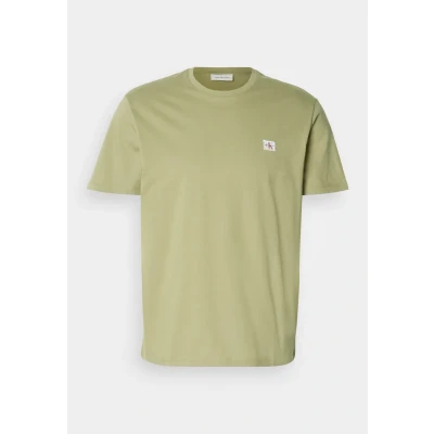Image of Calvin Klein Jeans Badge 30S Classic TEE Basic Tshirt, Men&#039;s, Size: Small, Cedar