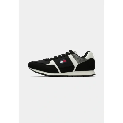 Image of Tommy Jeans Runner Casual Trainers, Men&#039;s, Size: 460, Black shoes
