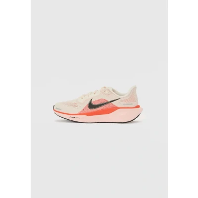 Image of Nike Performance AIR ZOOM Pegasus 41 Trainers phantom/blackpicante redatmosphere, Women&#039;s, Size: 4.5, Phantom/black picante red atmosphere Textile