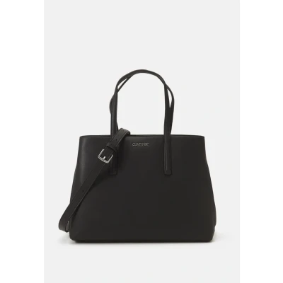 Image of Calvin Klein MUST TOTE Handbag, Women&#039;s, Size: One Size, Black