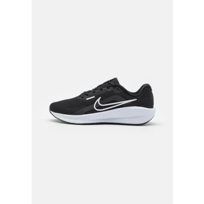 Image of Nike Performance Downshifter 13 Neutral running shoes, Men&#039;s, Size: 6/6.5, Black/white/dark smoke grey Textile/synthetics