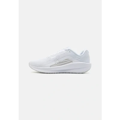 Image of Nike Performance Downshifter 13 Neutral running shoes, Men&#039;s, Size: 6.5, White/wolf grey Textile/synthetics