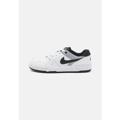 Image of Nike Sportswear FULL Force Unisex Trainers for kids, Size: 13.5K, White/black/pewter leather and imitation