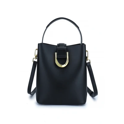 Image of Carlheim Classic Handbag, Women&#039;s, Size: One Size, Black