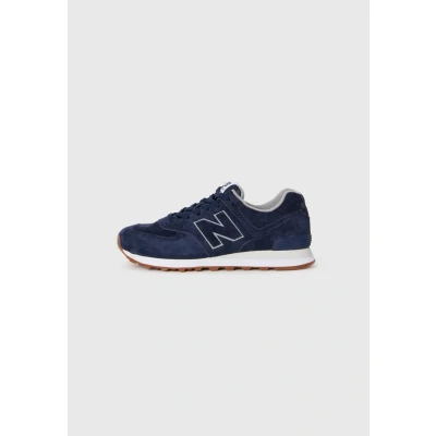 Image of New Balance ML574 Unisex Trainers, Size: 4.5, Pigment shoes