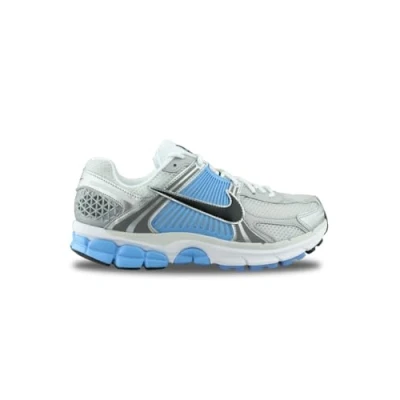 Image of Nike Sportswear ZOOM Vomero 5 Trainers white/black/pure platinumcoloured/univ blue/cool grey/silvercoloured, Men&#039;s, Size: 8.5 shoes