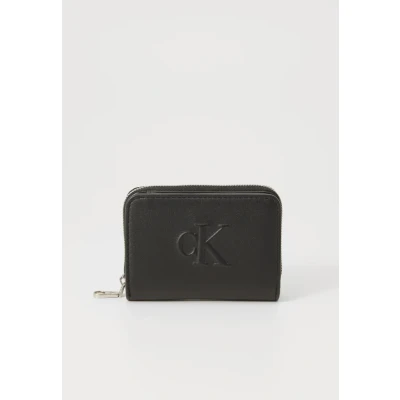 Image of Calvin Klein Jeans Sculpted FLAP ZIP Around Wallet, Women&#039;s, Size: One Size, Black