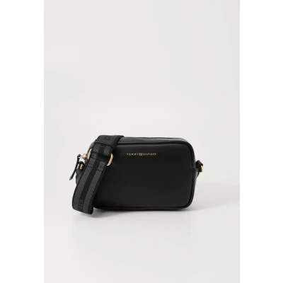 Image of Tommy Hilfiger Logotape Camera BAG Cross body bag, Women&#039;s, Size: One Size, Black