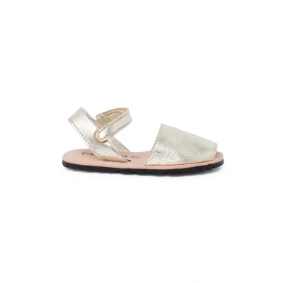 Image of Pisamonas Menorquinas Barefoot Sandals for kids, Size: 240, Oro shoes