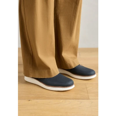 Image of bugatti Men&#039;s 333 76362 Slippers, darkblue, 10.5 UK