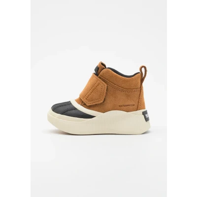 Image of Sorel Childrens OUT N About IV Strap Classic ankle boots for kids, Size: 11K, Taffy/black Leather/synthetics