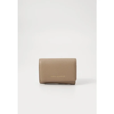 Image of Tommy Hilfiger Logotape Trifold Wallet, Women&#039;s, Size: ONE, Coastal taupe