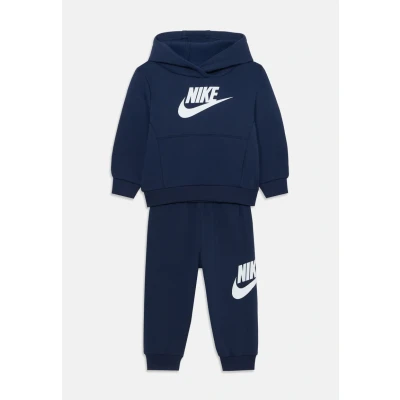 Image of Nike Unisex Baby Club Fleece Tracksuit, Blue/White, 18 Months EU