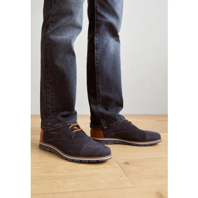 Image of bugatti Herren Schnürer aus Wildleder, Halbschuh mit breiter Leiste und Wechselfußbett, Dark Blue, 44 EU