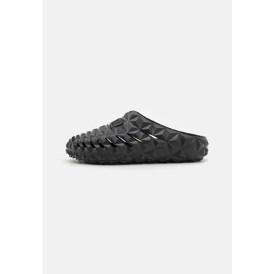 Image of EA7 Emporio Armani Sabot Pool slides, Size: 8, Black Synthetics