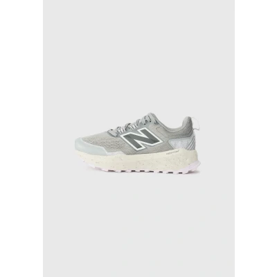 Image of New Balance Fresh FOAM X GAROÉ V2 Trail running shoes, Women&#039;s, Size: 6, Slate grey shoes