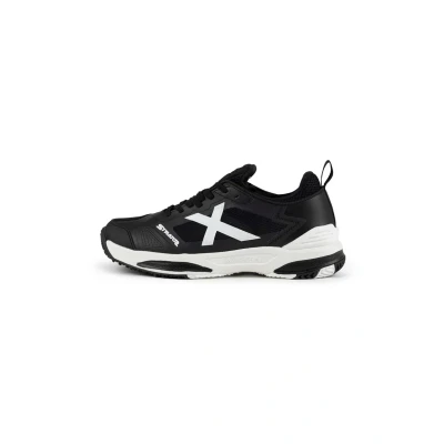 Image of Munich Unisex&#039;s Stratos 24 Sneaker, Black White, 7 UK