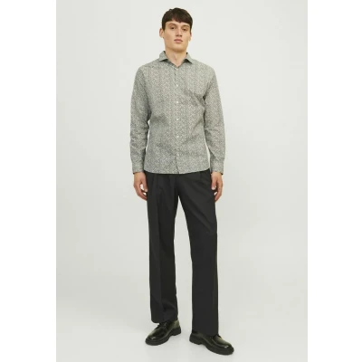 Image of JACK &amp; JONES Men&#039;s Jprblablackpool Stretch Ls Shirt Sn Long Sleeve, Cloud Dancer/Fit: Slim Fit, M