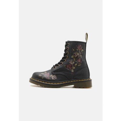 Image of Dr. Martens Women&#039;s bovver boots, black, 36 EU