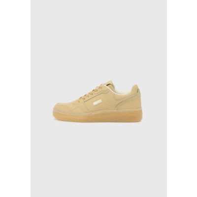 Image of Tommy Jeans TJM Retro Trainers, Men&#039;s, Size: 9, Relic tan shoes