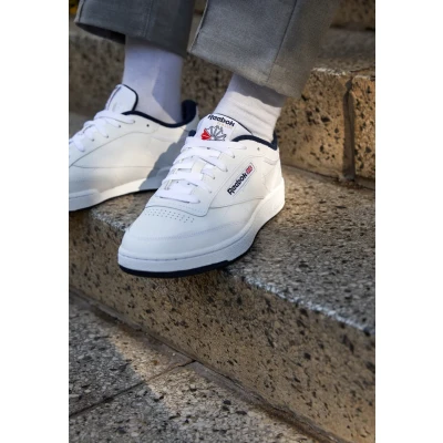 Image of Reebok Classic CLUB C 85 Unisex Trainers, Size: 4, White/navy Leather and textile