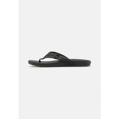 Image of Reef Cushion Phantom 2.0 Tbar sandals, Men&#039;s, Size: 7, Black Pu