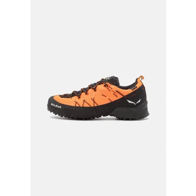 Image of Salewa Wildfire 2 GTX Hiking shoes, Men&#039;s, Size: 8, Orange/black Textile/synthetics