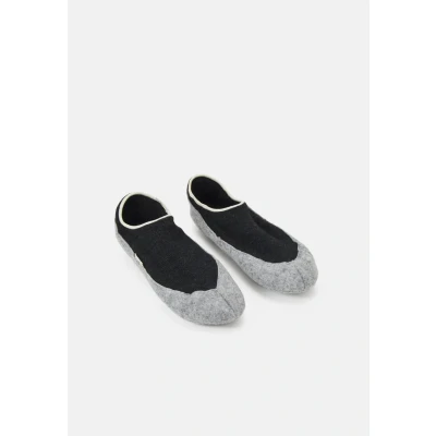 Image of FALKE Women&#039;s Grip Socks, Grey Anthracite Melange 3099, 5.5/6.5 UK